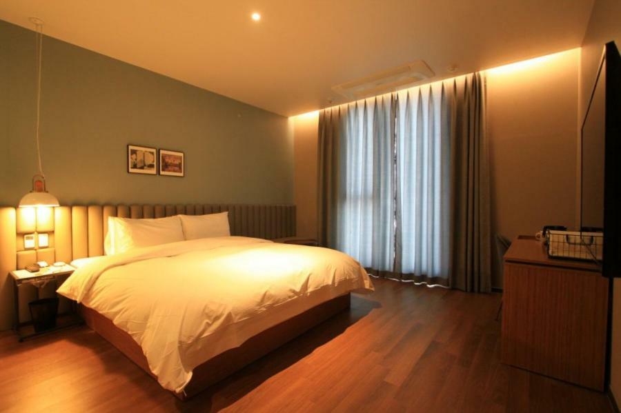 Perfect Hotel Gimhae Esterno foto